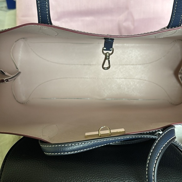 KP tote with open top with dog clip closure with red wine color wristlet pouch! - Picture 3 of 11